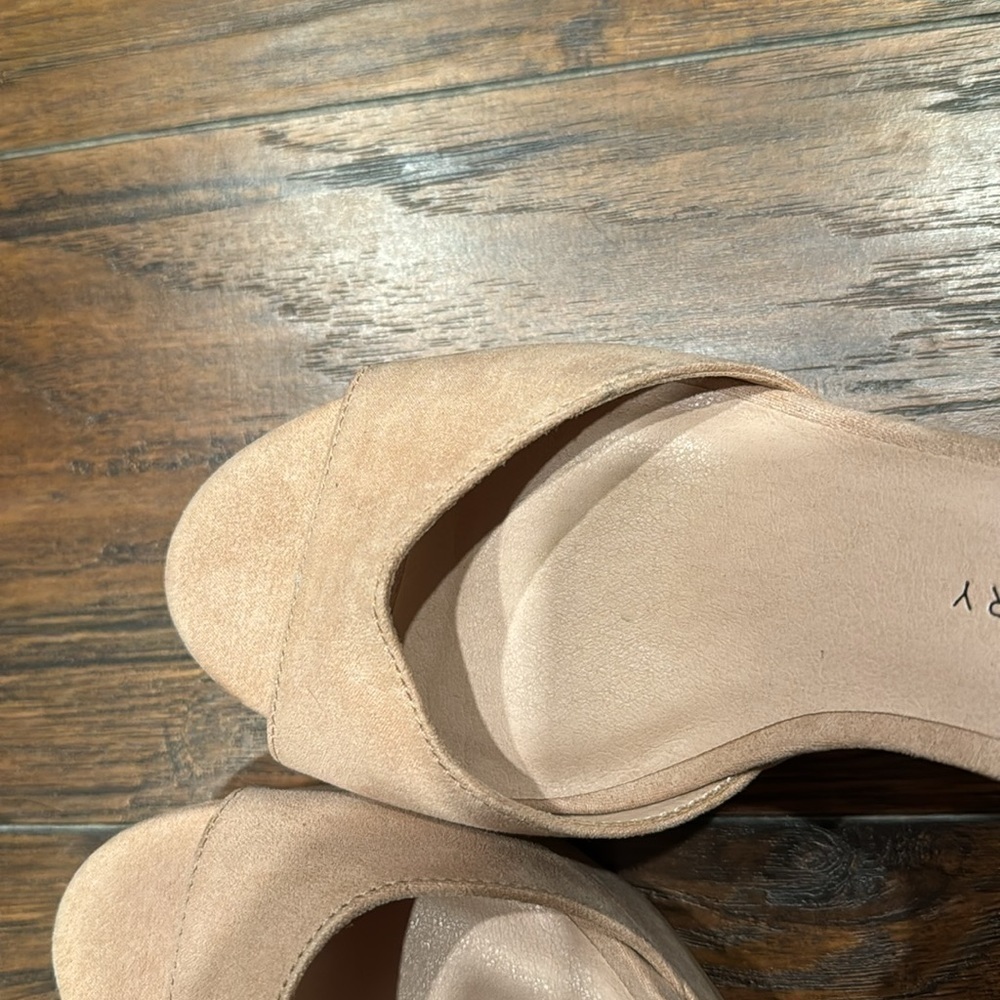 NEW! Chinese Laundry Dark Nude Theresa Platform Sandal - Size 8.5 🚜 - Picture 16 of 16